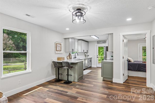 169 East Street, Waynesville, NC 28786