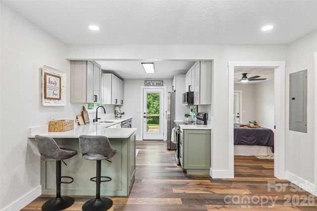 169 East Street, Waynesville, NC 28786
