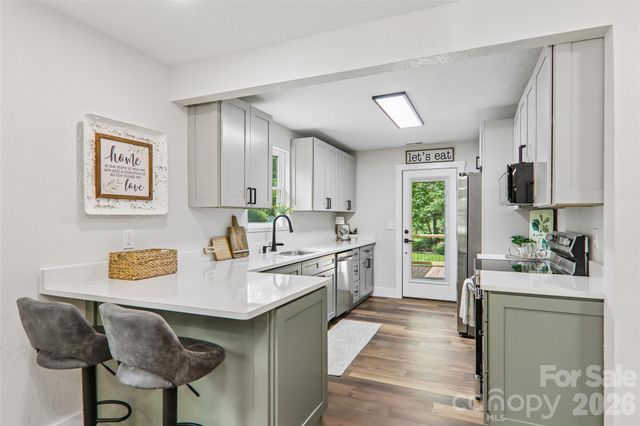 169 East Street, Waynesville, NC 28786