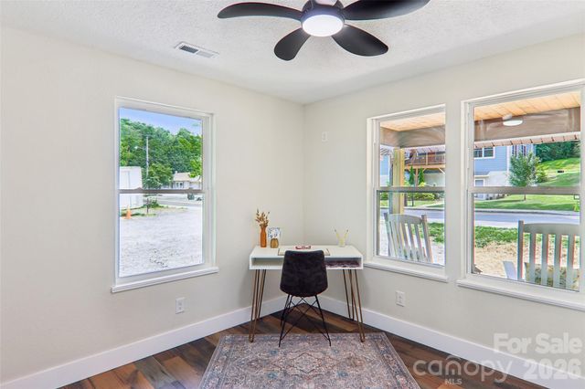 169 East Street, Waynesville, NC 28786