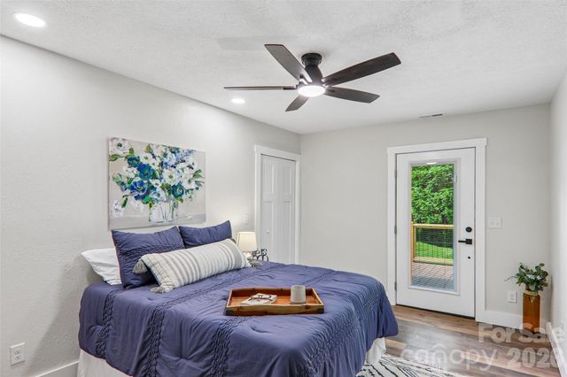 169 East Street, Waynesville, NC 28786