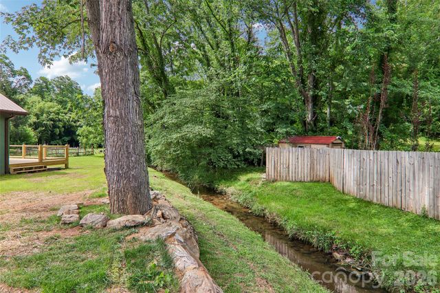 169 East Street, Waynesville, NC 28786