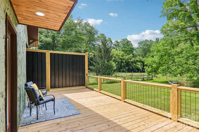 169 East Street, Waynesville, NC 28786