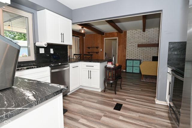 6831 Whisper Oaks Court, Indianapolis, IN 46214