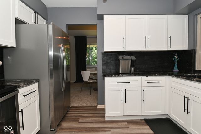 6831 Whisper Oaks Court, Indianapolis, IN 46214