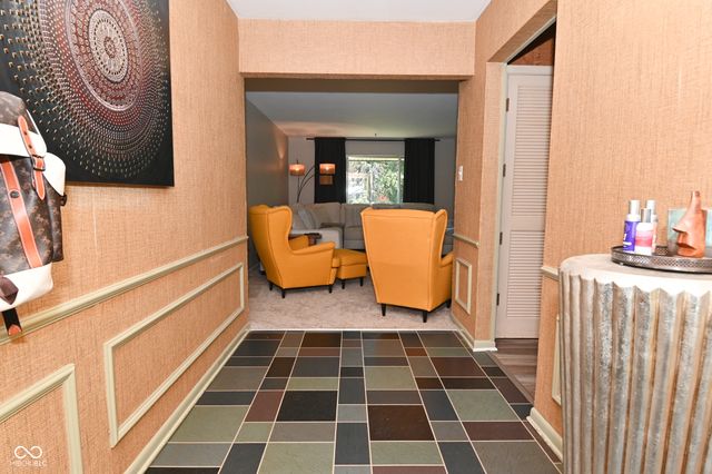 6831 Whisper Oaks Court, Indianapolis, IN 46214