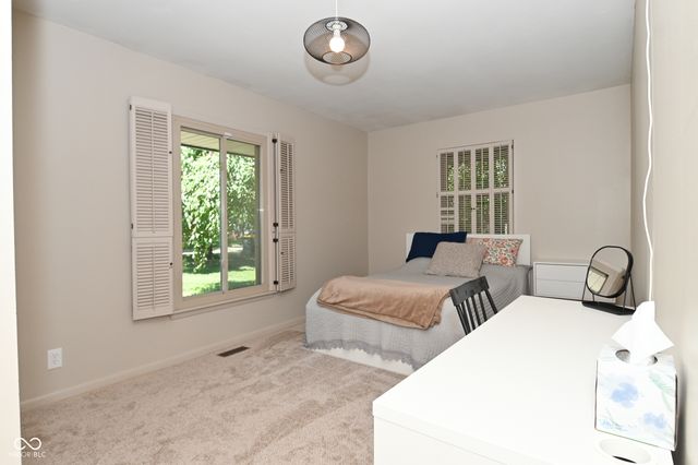 6831 Whisper Oaks Court, Indianapolis, IN 46214