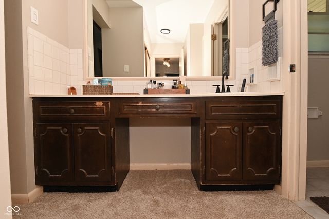 6831 Whisper Oaks Court, Indianapolis, IN 46214
