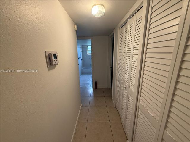 7995 SW 86th Street 305, Miami, FL 33143
