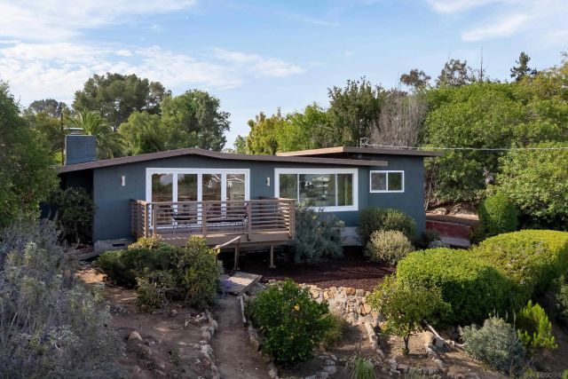 10111 Pinnacle, La Mesa, CA 91941