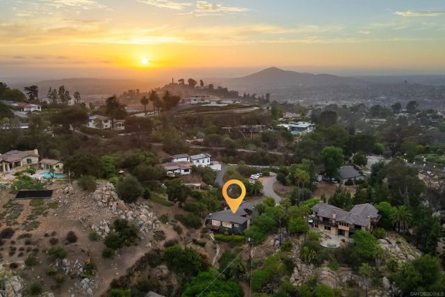 10111 Pinnacle, La Mesa, CA 91941