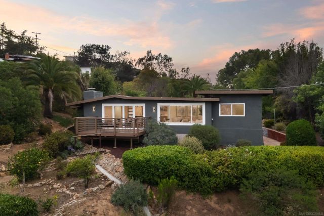 10111 Pinnacle, La Mesa, CA 91941