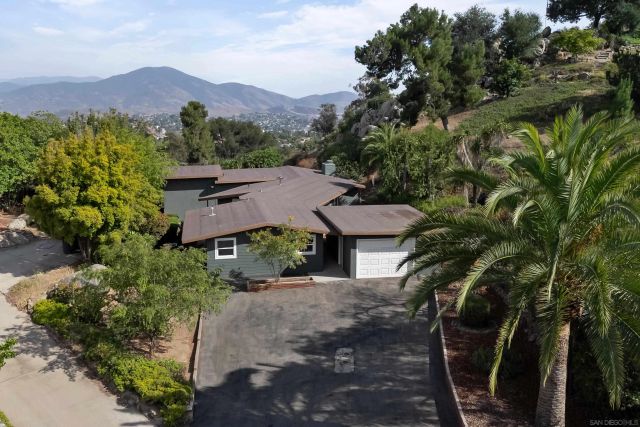 10111 Pinnacle, La Mesa, CA 91941