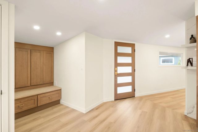 10111 Pinnacle, La Mesa, CA 91941