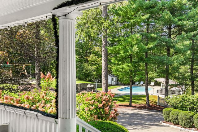 276 Quaker Road, Chappaqua, NY 10514