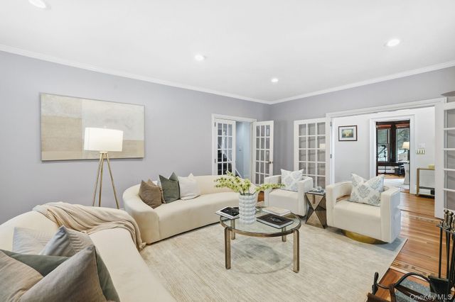 276 Quaker Road, Chappaqua, NY 10514