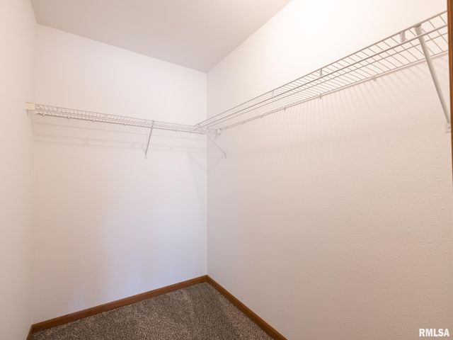 3311 W RICHWOODS Boulevard, Peoria, IL 61604