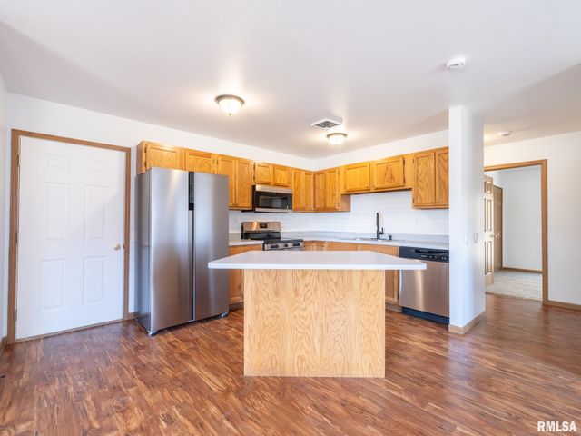 3311 W RICHWOODS Boulevard, Peoria, IL 61604