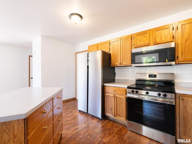 3311 W RICHWOODS Boulevard, Peoria, IL 61604