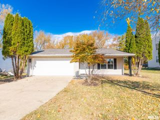 3311 W RICHWOODS Boulevard, Peoria, IL 61604