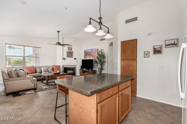 7724 W TOPEKA Drive W, Glendale, AZ 85308