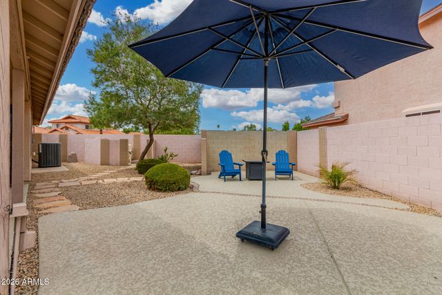 7724 W TOPEKA Drive W, Glendale, AZ 85308