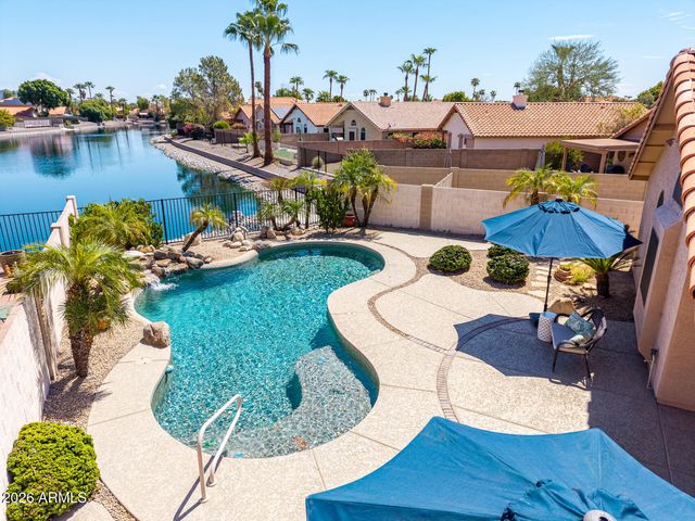 7724 W TOPEKA Drive W, Glendale, AZ 85308