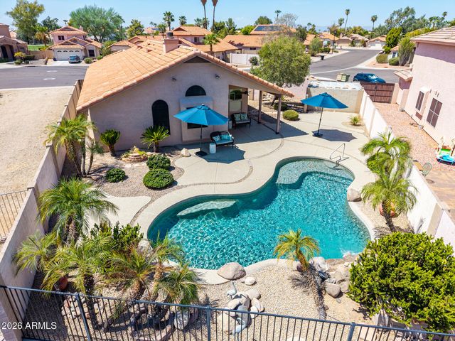 7724 W TOPEKA Drive W, Glendale, AZ 85308