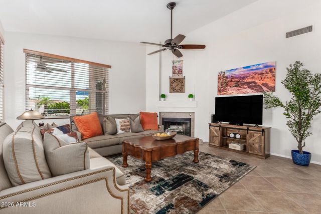 7724 W TOPEKA Drive W, Glendale, AZ 85308