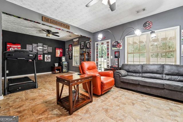 107 Laurel Oaks Lane, Jefferson, GA 30549