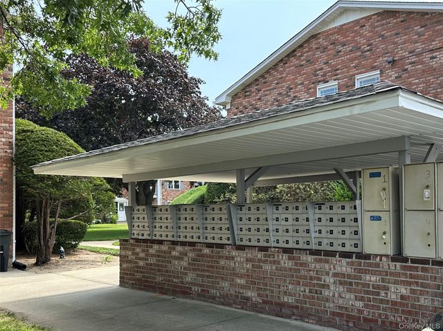 151 Fairharbor Drive 151, Patchogue, NY 11772