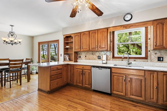 602 Delaware Drive, Lake In The Hills, IL 60156