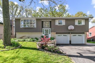 602 Delaware Drive, Lake In The Hills, IL 60156