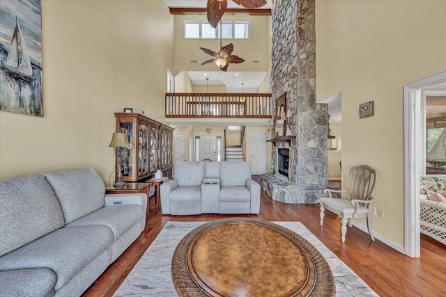 226 Pine Bay DR, Union Hall, VA 24176