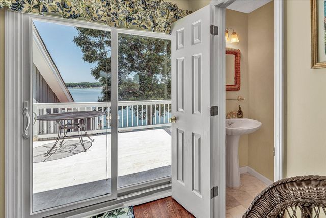 226 Pine Bay DR, Union Hall, VA 24176
