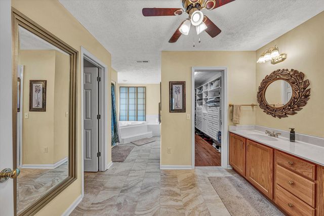 226 Pine Bay DR, Union Hall, VA 24176