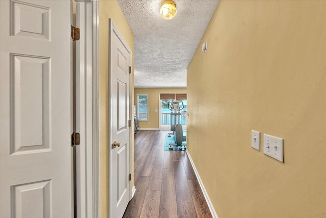 226 Pine Bay DR, Union Hall, VA 24176