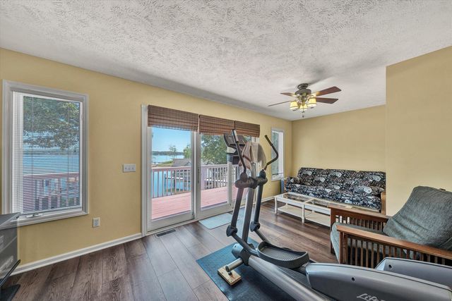226 Pine Bay DR, Union Hall, VA 24176