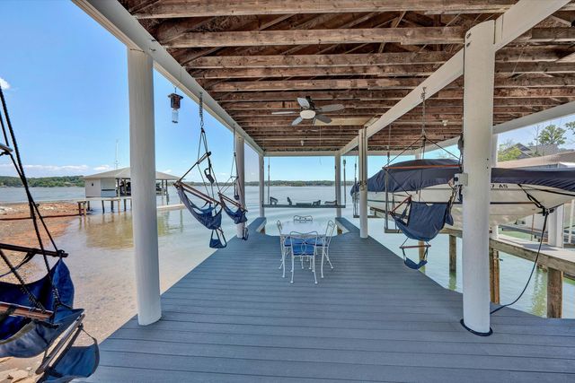 226 Pine Bay DR, Union Hall, VA 24176