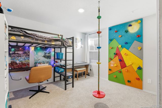 404 Signe, Seguin, TX 78155