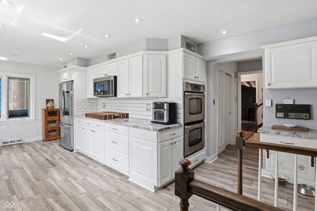 6361 Creekside Lane, Indianapolis, IN 46220