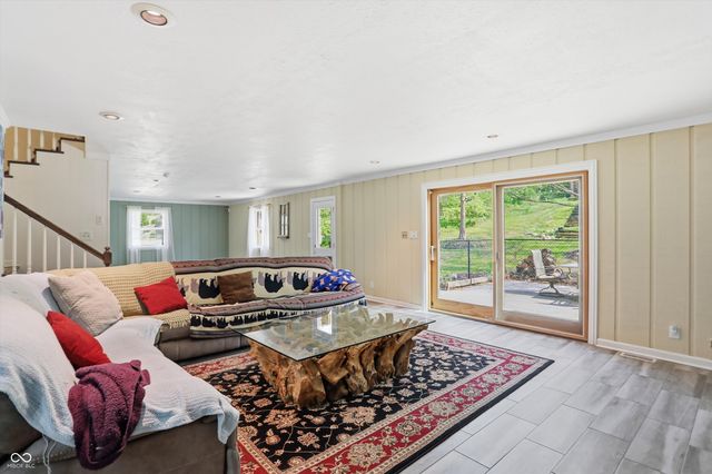 6361 Creekside Lane, Indianapolis, IN 46220