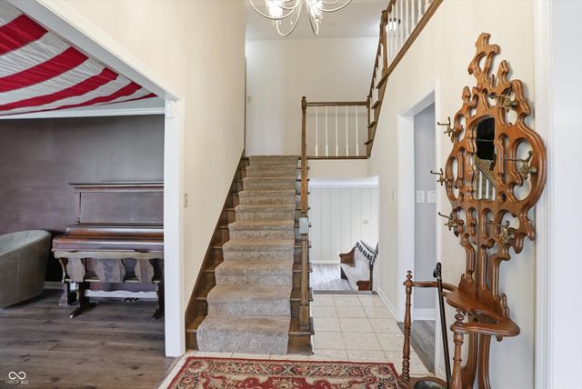 6361 Creekside Lane, Indianapolis, IN 46220