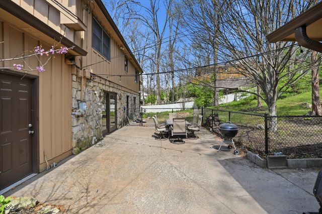 6361 Creekside Lane, Indianapolis, IN 46220