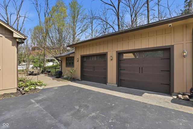 6361 Creekside Lane, Indianapolis, IN 46220