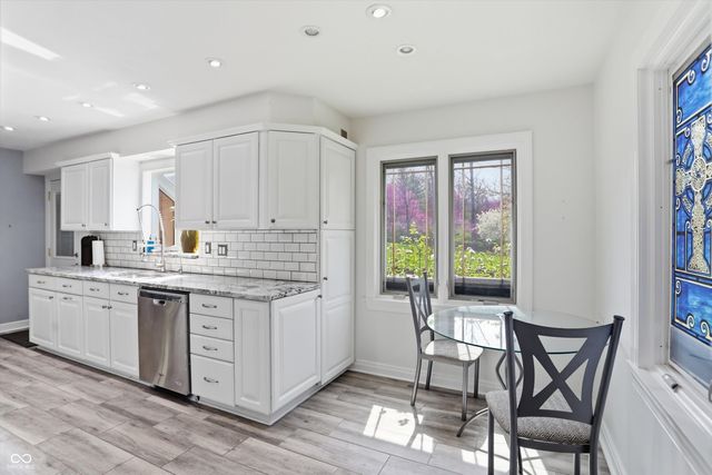 6361 Creekside Lane, Indianapolis, IN 46220