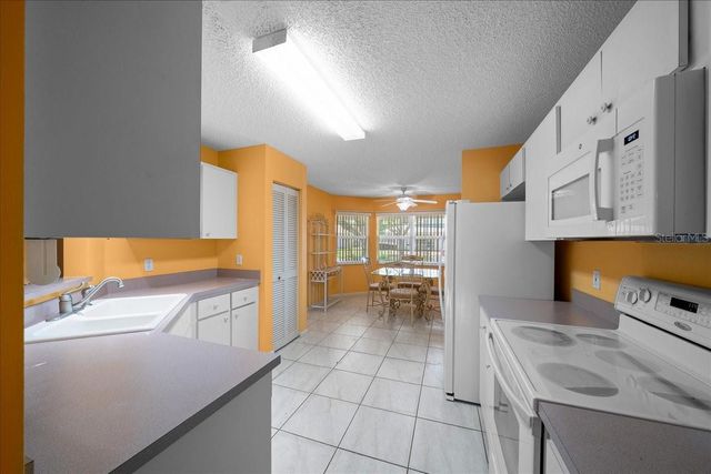 9721 SW 97TH LANE, Ocala, FL 34481