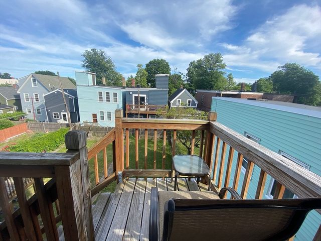 643 Saratoga St 3, Boston, MA 02128