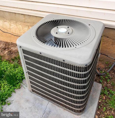 1011 HILLMAN ST, Baltimore, MD 21202