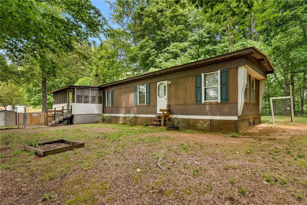 141 Lone Eagle Way, Iva, SC 29655